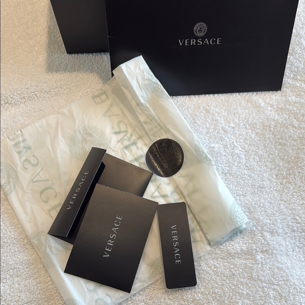 Versace Black Box - Picture 6 of 9